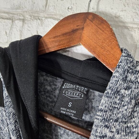 Minikahda graphic hoodie - Picture 8 of 13